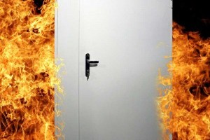 Защита от огня: противопожарная дверь