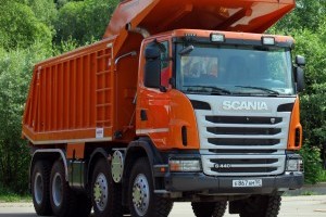 Характеристики важкого самоскида Scania G440 8х4 (відео)