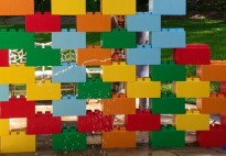 Детские игры для взрослых: в Америке начали производить LEGO-модули для взрослых (Фото)