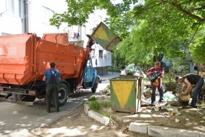 В Харькове с хозяев пустых квартир взимают двойную оплату за вывоз мусора