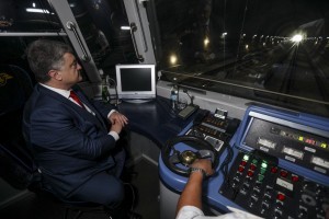За два месяца через новый Бескидский тоннель проехало более 2000 поездов