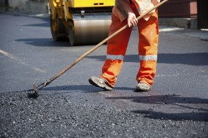 На Днепропетровщине украли миллион на ремонте дорог