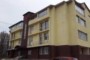 На Киевщине за долги продают дом вместе с жильцами
