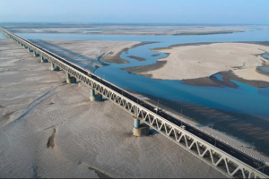 В Индии построили самый длинный мост (фото)