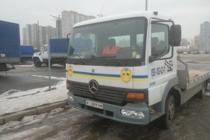 Решение Киевсовета игнорируют: застройщик пытается возобновить строительство на Осокорках