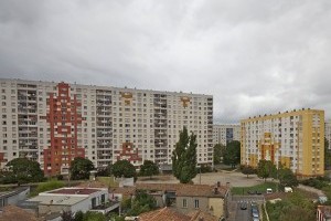 Українцям на замітку: у Франції 60-річні "панельки" перетворили на сучасне просторе житло (фото, відео)