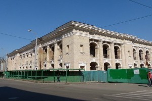 Отдали как-то ненадолго: Киев вспомнил о Гостином дворе