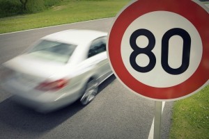 В Киеве снимают ограничение на скорость в 50 км/час (список улиц)