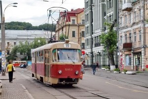 В Києві на Подолі реконструюють трамвайну лінію