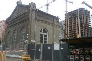 В Києві знесли 100-літній будинок: буде багатоповерхівка (фото)
