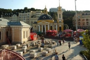 Часть Почтовой площади в Киеве признали памятником