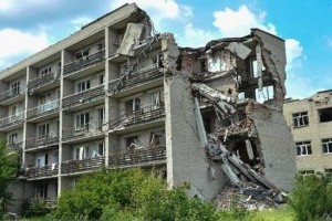 Уряд обіцяє компенсувати кошти за зруйноване на Донбасі житло