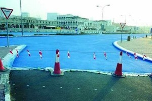 В столице Катара перекрашивают улицы, чтоб они стали прохладнее