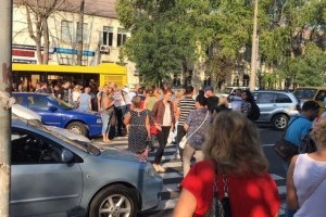 Инвесторы «домов Войцеховского» перекрывали проспект Науки в Киеве