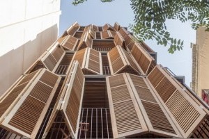  Как друзья в Барселоне построили себе отдельную многоэтажку (ФОТО)
