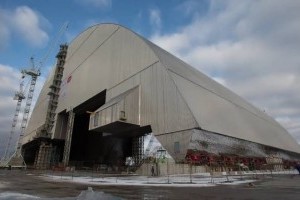 Зазирнути під Чорнобильський саркофаг. Блогер зняв вражаюче відео з ЧАЕС (ФОТО, ВІДЕО)