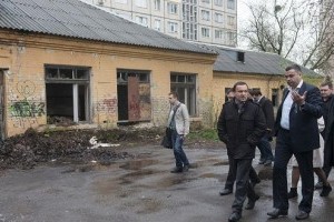 Городские власти отменили месячники по благоустройству Киева