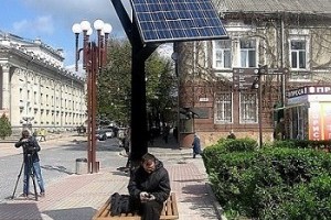 В городах Украины появляются места «солнечной» подзарядки