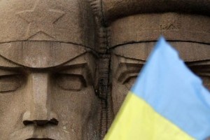 В Киеве хотели избавиться от памятника чекистам