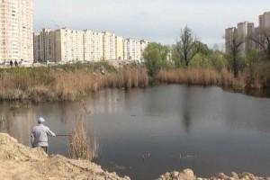 Суд разрешил продолжить строительные работы на Утином озере в Киеве