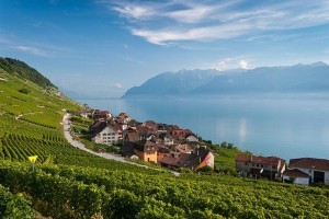 Через Женевское озеро в Швейцарии построят автомагистраль