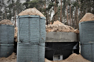 Київ посилює рубежі оборони: як будують фортифікаційні споруди у столиці (ФОТО)