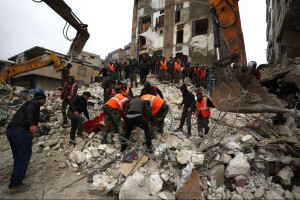 У Туреччині почалась відбудова зруйнованих землетрусом будинків