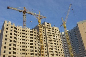 Где больше всего строят жилых зданий?