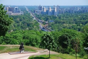 В Киеве отремонтируют 120 парков и скверов