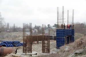 Как идет строительство Подольско-Воскресенского моста в Киеве (фото)
