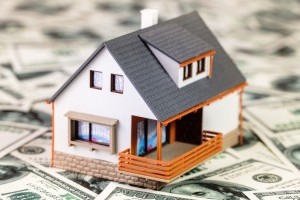 Нотариусов заставили отчитываться перед Пенсионным фондом о сделках с недвижимостью