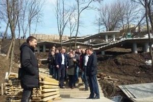 Власти Киева потратят на лестницу Пейзажной аллеи еще 40 млн 
