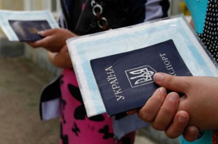 Количество переселенцев в Украине постоянно растет