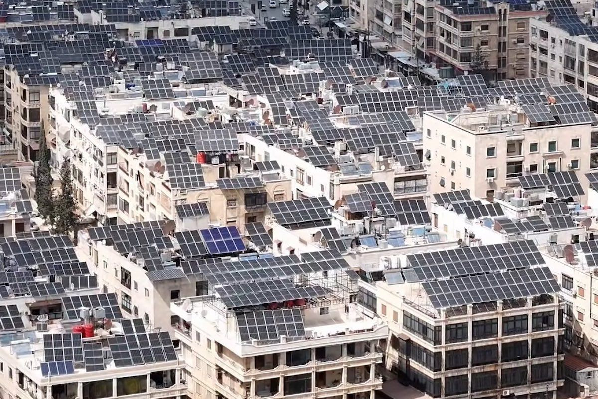 Колапс енергосистеми змусив сирійців переходити на сонячну енергію