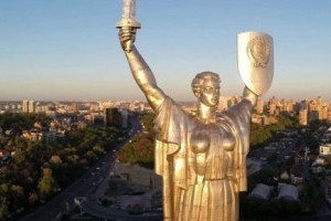 Застывшая декоммунизация: какие символы СССР еще остались в Киеве (фото)