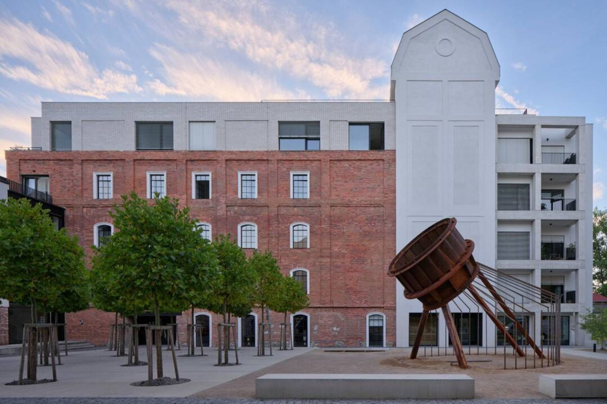 Історичний млин у Чехії перетворили на сучасний ЖК (ФОТО)