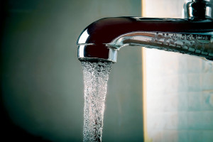 Кабмін закликав НКРЕКП не збільшувати тарифи на воду для населення