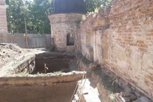У Кирилловской церкви в Киеве археологи обнаружили уникальные артефакты (фото)