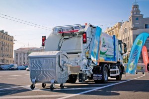 Харьков получил новые мусоровозы Ford TRUCKS