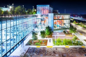 Сад на крыше и огромные окна: как выглядит новый кампус Facebook (фото)