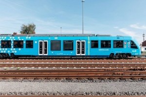 В Германии запускают первый в мире водородный поезд (ФОТО)
