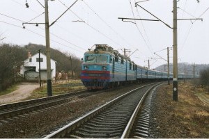 Самые денежные и убыточные поезда Укрзализныци (ИНФОГРАФИКА)
