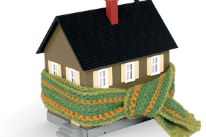Как утеплить квартиру к зиме: эксперты назвали простые и дешевые способы