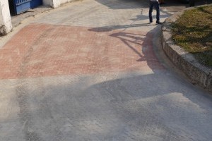 Тест на стираність тротуарної плитки "Золотой Мандарин" (фото, відео)