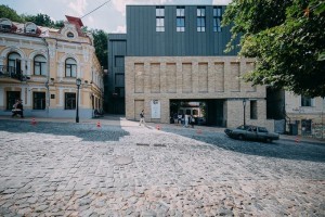 "Чорний" театр на Подолі номінували на престижну європейську премію