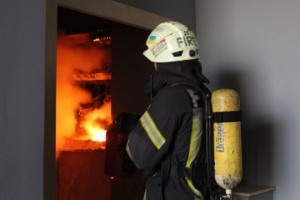 В Киеве произошел пожар в 25–этажном доме (фото)