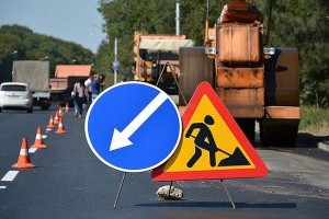 На восстановление дорог Донбасса выделят 1,6 млрд грн