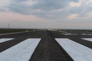 В аэропорту Одессы уже построили половину взлетной полосы