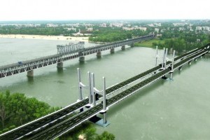 Китайцы дадут Украине 340 млн долларов на строительство моста через Днепр