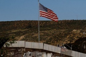 Реконструкция стены с Мексикой обойдется Пентагону в  650 млн долларов 